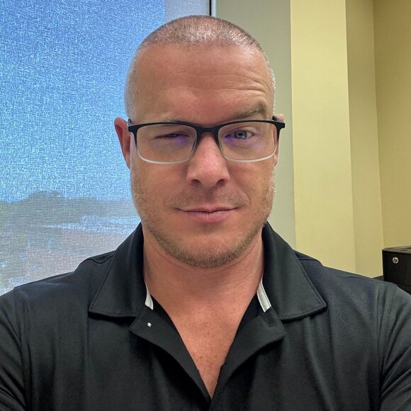 Meet your Posher, Cory - Picture 1 of 1